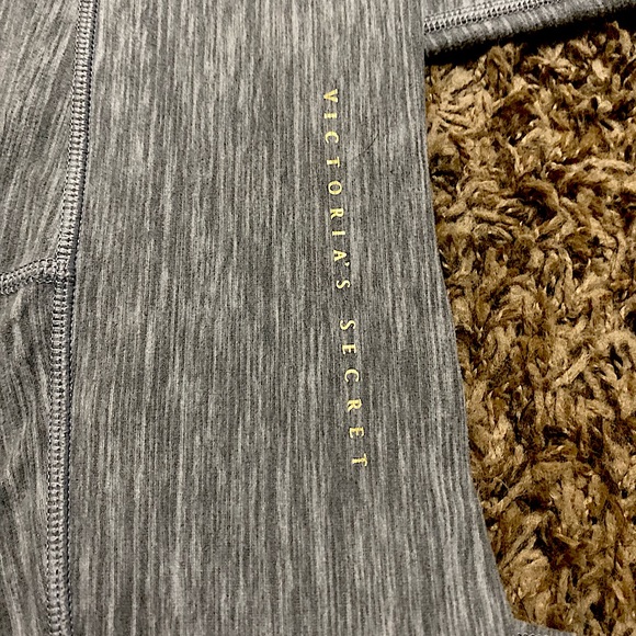 Victoria Secret Leggings- Size 10- lightly Worn - Great Condition. - Picture 3 of 3